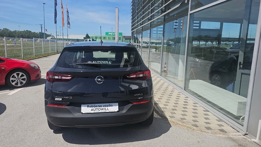 RABLJENO VOZILO OPEL GRANDLAND ENJOY B 1,6 DTH MT6 Mehanički mjenjač DIESEL 81485