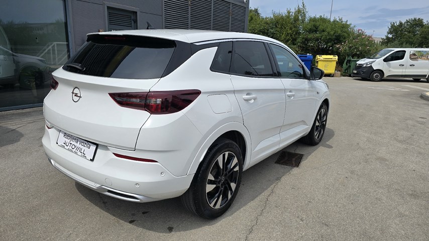 RABLJENO VOZILO OPEL GRANDLAND F 1,2 XHT Mehanički mjenjač BENZIN 27401