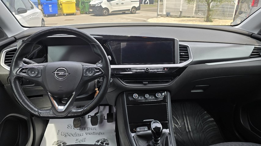 RABLJENO VOZILO OPEL GRANDLAND F 1,2 XHT Mehanički mjenjač BENZIN 27401