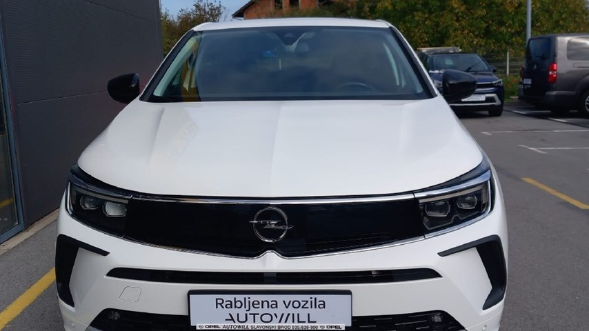 RABLJENO VOZILO OPEL GRANDLAND F 1,2 XHT Mehanički mjenjač BENZIN 27401