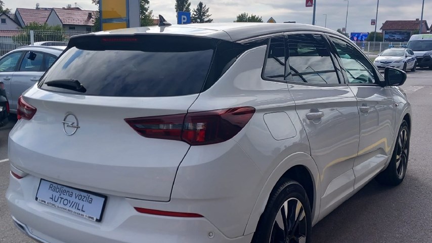 RABLJENO VOZILO OPEL GRANDLAND F 1,2 XHT Mehanički mjenjač BENZIN 27401