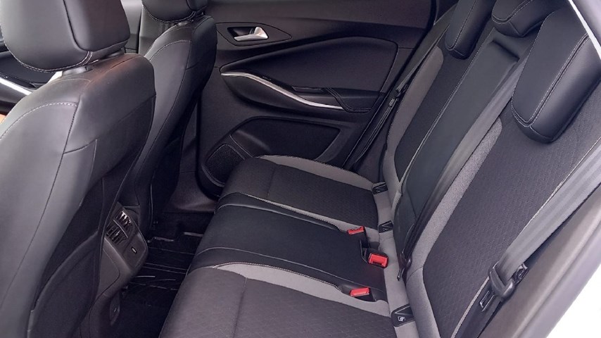 RABLJENO VOZILO OPEL GRANDLAND F 1,2 XHT Mehanički mjenjač BENZIN 27401