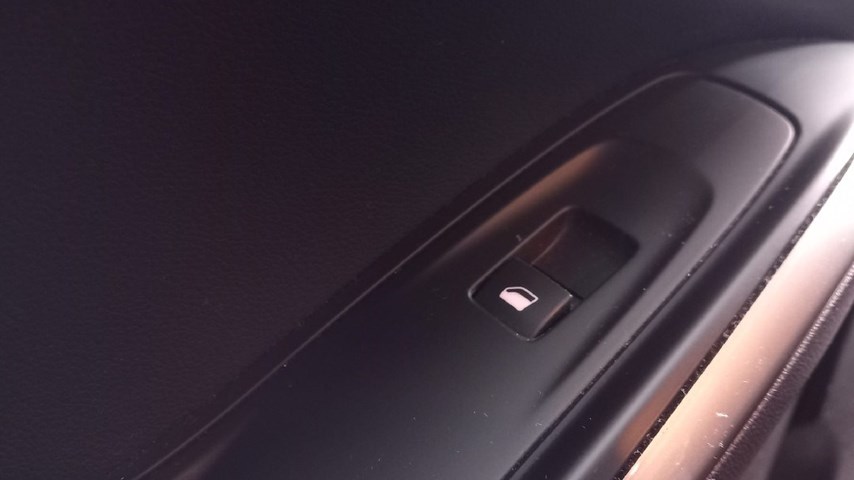 RABLJENO VOZILO OPEL GRANDLAND F 1,2 XHT Mehanički mjenjač BENZIN 27401