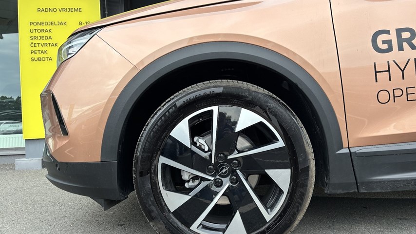 RABLJENO VOZILO OPEL GRANDLAND GS 1,2 MHEV AT6 Automatski mjenjač BENZIN 81483