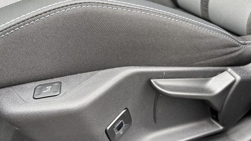 RABLJENO VOZILO OPEL GRANDLAND GS 1,2 MHEV AT6 Automatski mjenjač BENZIN 81483