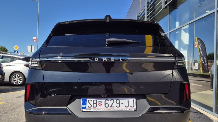 RABLJENO VOZILO OPEL GRANDLAND GS F 1,2 XHT mHEV AT Automatski mjenjač BENZIN 67229