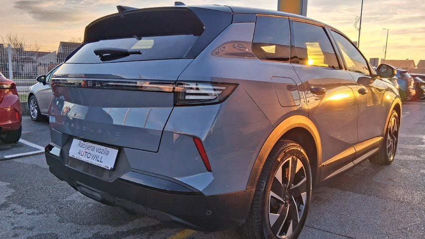 RABLJENO VOZILO OPEL GRANDLAND GS F 1,2 XHT mHEV AT Automatski mjenjač BENZIN 81372