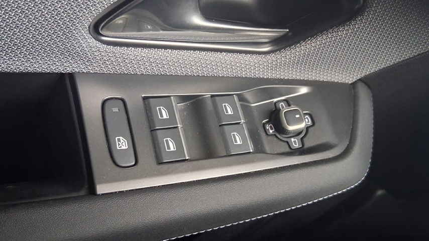 RABLJENO VOZILO OPEL GRANDLAND GS F 1,2 XHT mHEV AT Automatski mjenjač BENZIN 81385