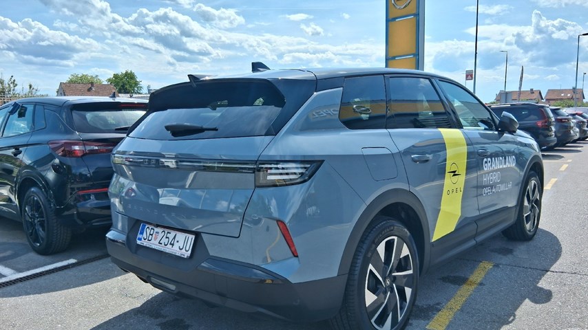 RABLJENO VOZILO OPEL GRANDLAND GS F 1,2 XHT mHEV AT Automatski mjenjač BENZIN 81372