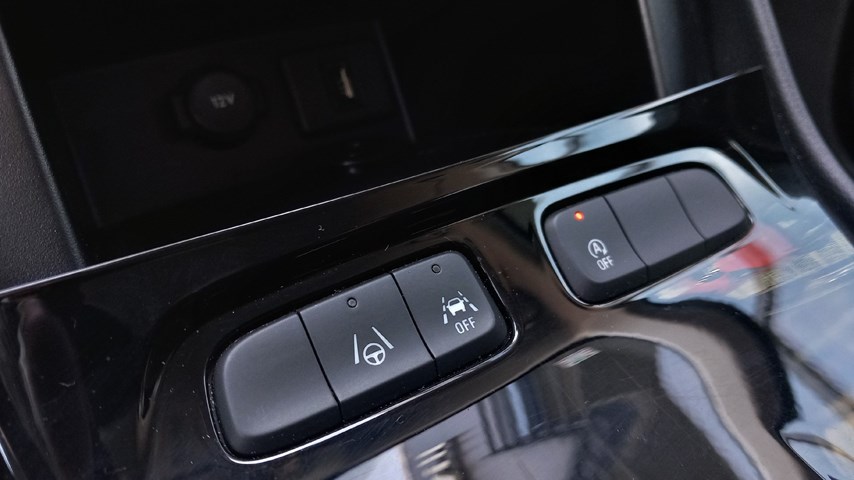 RABLJENO VOZILO OPEL GRANDLAND GS F 1,5 DTH AT8 Automatski mjenjač DIESEL 81352