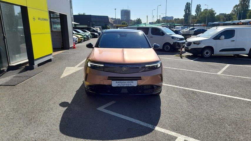 RABLJENO VOZILO OPEL GRANDLAND PHEV GS PLUG-in HYBRID e-DCT AT Automatski mjenjač BENZIN 81477