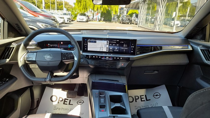RABLJENO VOZILO OPEL GRANDLAND PHEV GS PLUG-in HYBRID e-DCT AT Automatski mjenjač BENZIN 81477