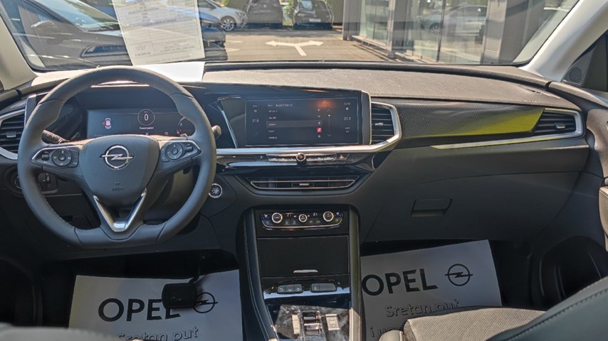 RABLJENO VOZILO OPEL GRANDLAND ULTIMATE 1,5 D AT8 DIESEL 81293
