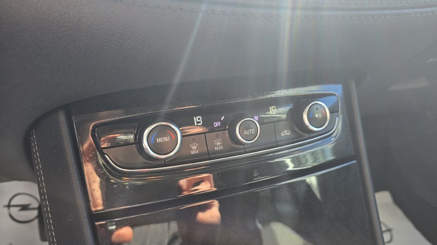 RABLJENO VOZILO OPEL GRANDLAND X ENJOY D 1.5 DTH MT6 Mehanički mjenjač DIESEL 27417