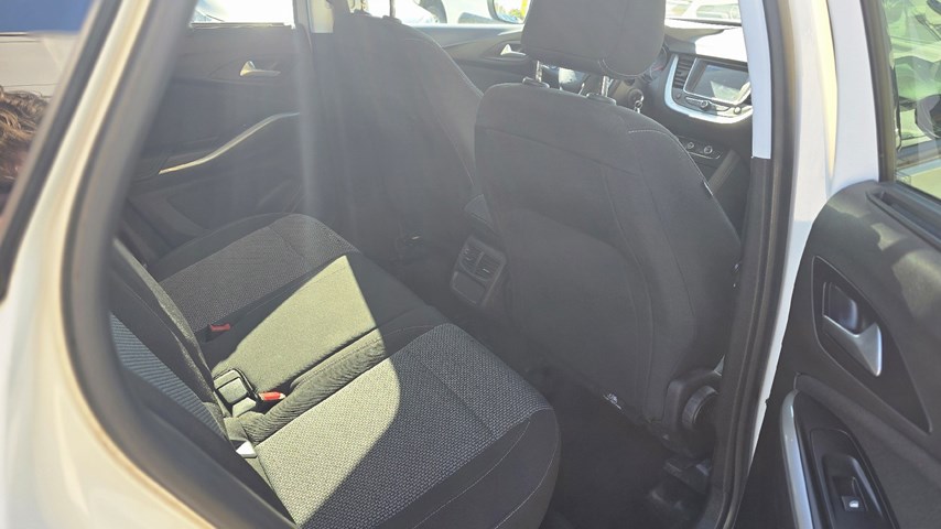 RABLJENO VOZILO OPEL GRANDLAND X ENJOY D 1.5 DTH MT6 Mehanički mjenjač DIESEL 27417