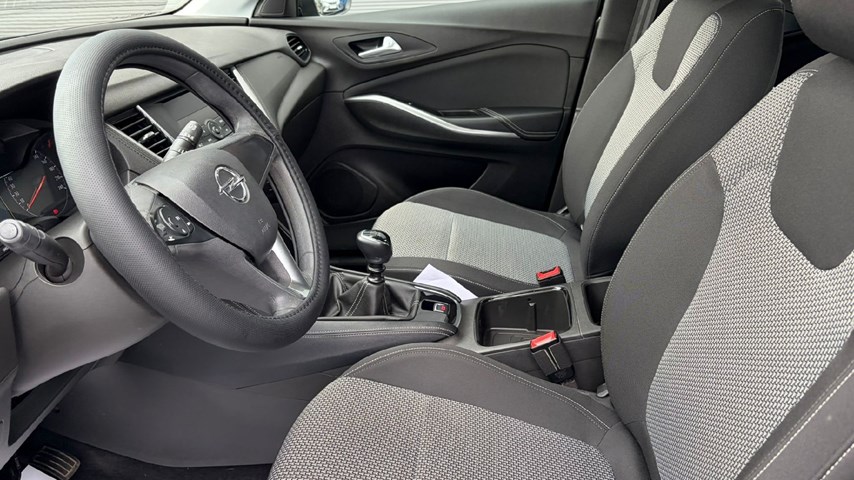 RABLJENO VOZILO OPEL GRANDLAND X SELECTION 1.6 DTH MT6 Mehanički mjenjač DIESEL 65775