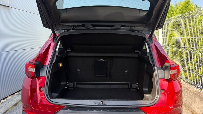 RABLJENO VOZILO OPEL GRANDLAND X TURBO 1,5 D Mehanički mjenjač DIESEL 65798