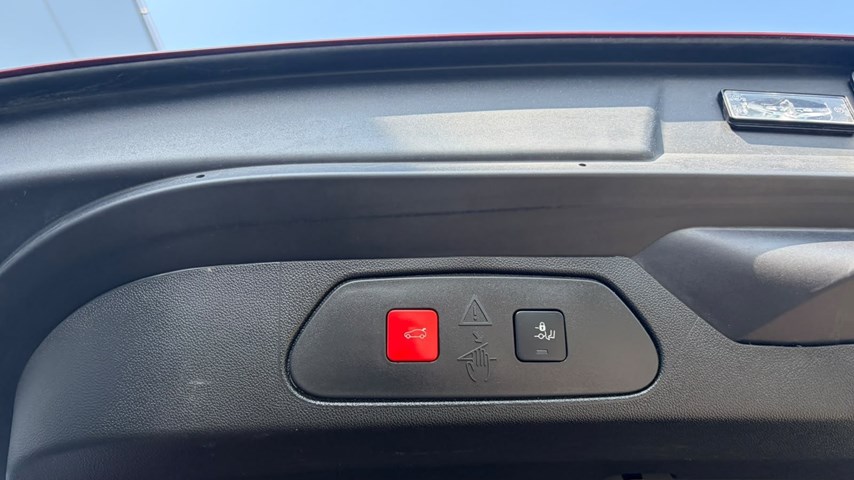 RABLJENO VOZILO OPEL GRANDLAND X TURBO 1,5 D Mehanički mjenjač DIESEL 65798