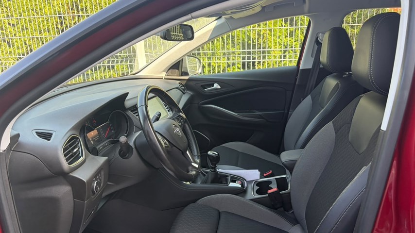 RABLJENO VOZILO OPEL GRANDLAND X TURBO 1,5 D Mehanički mjenjač DIESEL 65798