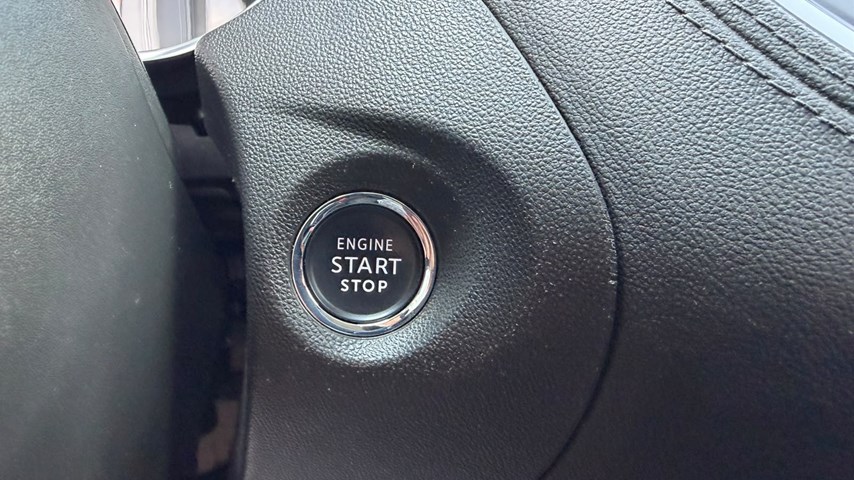 RABLJENO VOZILO OPEL GRANDLAND X TURBO 1,5 D Mehanički mjenjač DIESEL 65798