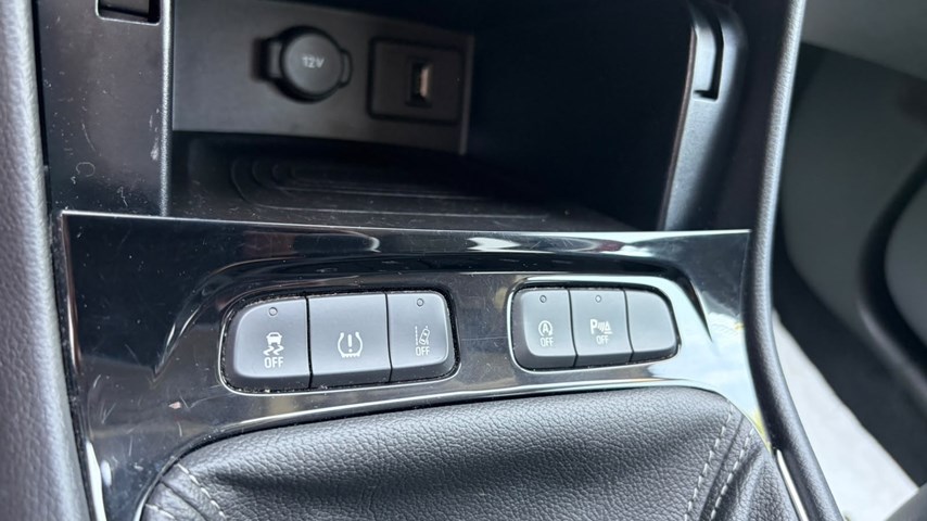 RABLJENO VOZILO OPEL GRANDLAND X TURBO 1,5 D Mehanički mjenjač DIESEL 65798