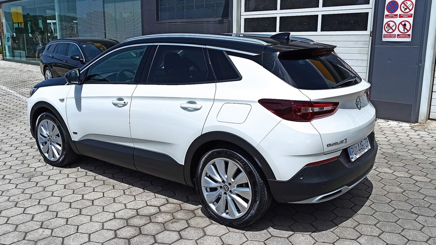 RABLJENO VOZILO OPEL GRANDLAND X ULTIMATE PHEV 1.6 AT8 Automatski sekvencijalni mjenjač BENZIN 90194