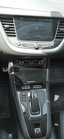 RABLJENO VOZILO OPEL GRANDLAND X ULTIMATE PHEV 1.6 AT8 Automatski sekvencijalni mjenjač BENZIN 90194