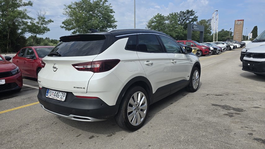 RABLJENO VOZILO OPEL GRANDLAND X ULTIMATE PHEV 1.6 AT8 Automatski mjenjač BENZIN 90270