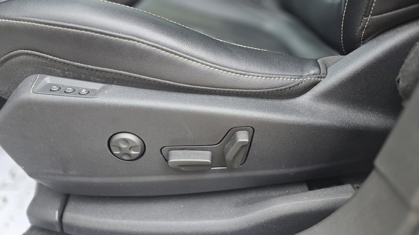 RABLJENO VOZILO OPEL GRANDLAND X ULTIMATE PHEV 1.6 AT8 Automatski mjenjač BENZIN 90270