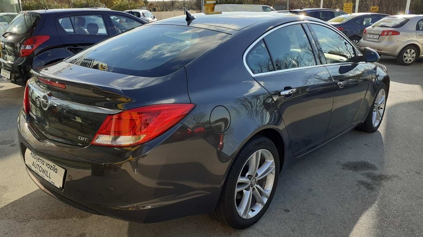 RABLJENO VOZILO OPEL INSIGNIA 2,0 CDTI DIESEL