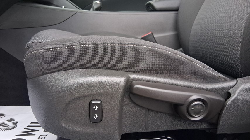 RABLJENO VOZILO OPEL INSIGNIA GRAND SPORT BUS ED F1,5DVH MT6 Mehanički mjenjač DIESEL 65766