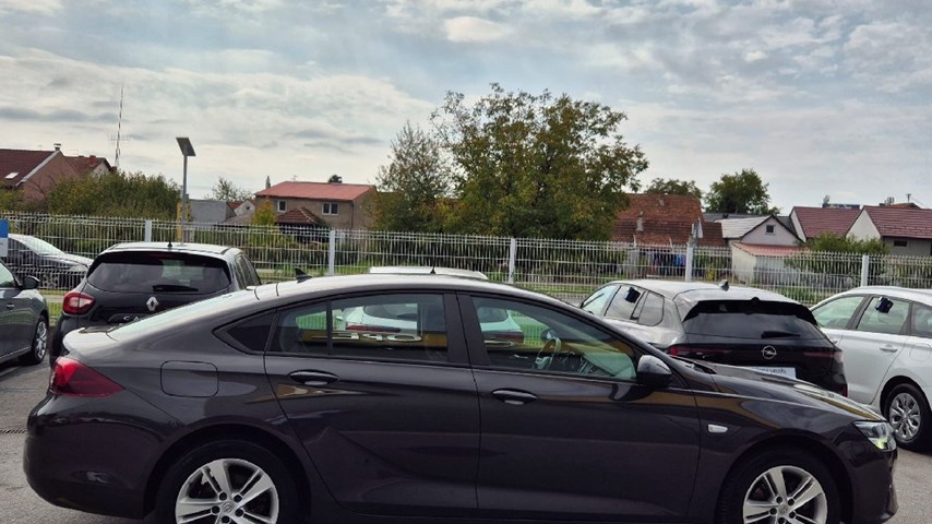RABLJENO VOZILO OPEL INSIGNIA GRAND SPORT BUSINESS EDITION 1,5DVH MT6 Mehanički mjenjač DIESEL 90205
