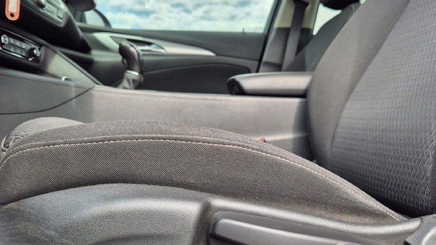 RABLJENO VOZILO OPEL INSIGNIA GRAND SPORT BUSINESS EDITION 1,5DVH MT6 Mehanički mjenjač DIESEL 90205