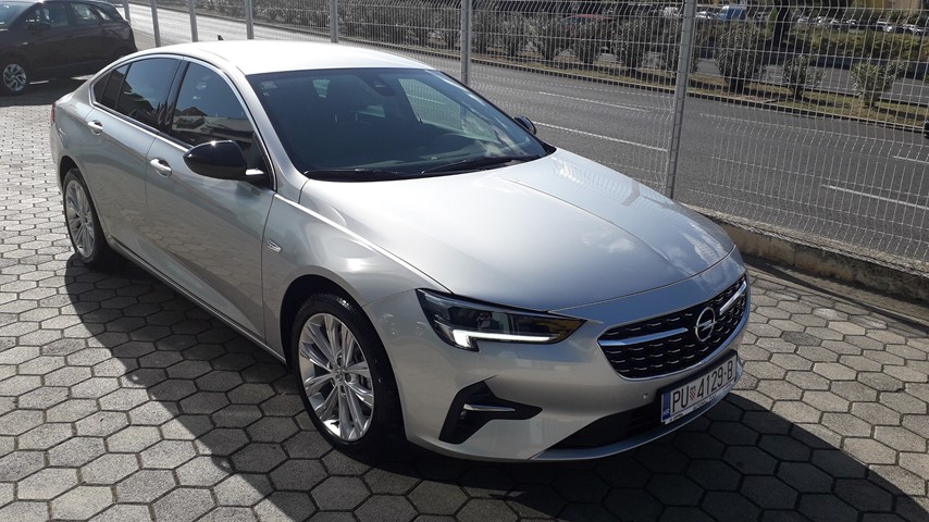 RABLJENO VOZILO OPEL INSIGNIA GRANDSPORT Business Elegance 2,0 DVH MT6 DIESEL 90222