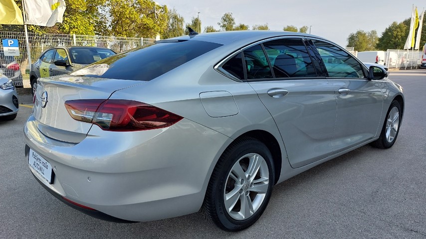 RABLJENO VOZILO OPEL INSIGNIA GRANDSPORT EDITION 1.6DTH Mehanički mjenjač DIESEL 81202