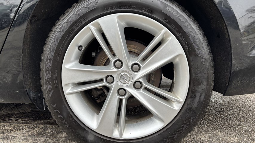 RABLJENO VOZILO OPEL INSIGNIA GS BUSINESS ELEG DVH 2,0 D MT6 Mehanički mjenjač DIESEL 81357