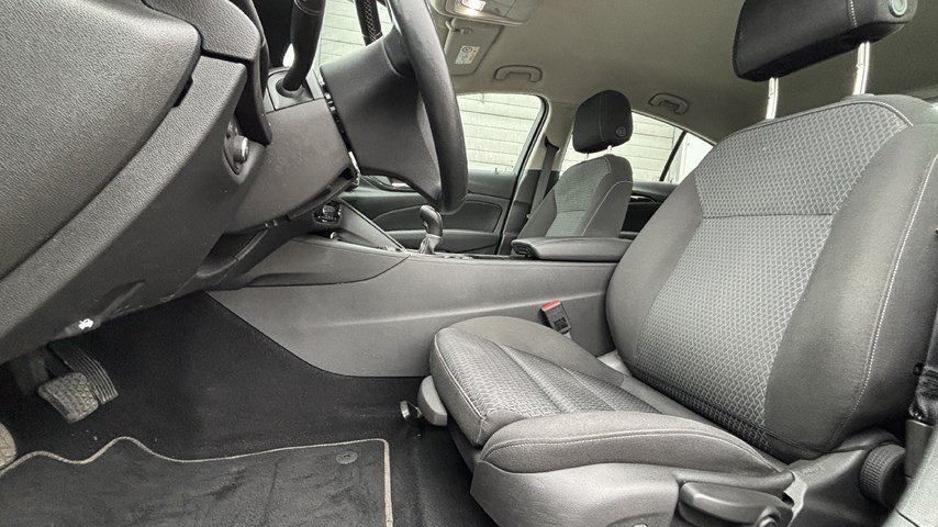 RABLJENO VOZILO OPEL INSIGNIA GS BUSINESS ELEG DVH 2,0 D MT6 Mehanički mjenjač DIESEL 81357