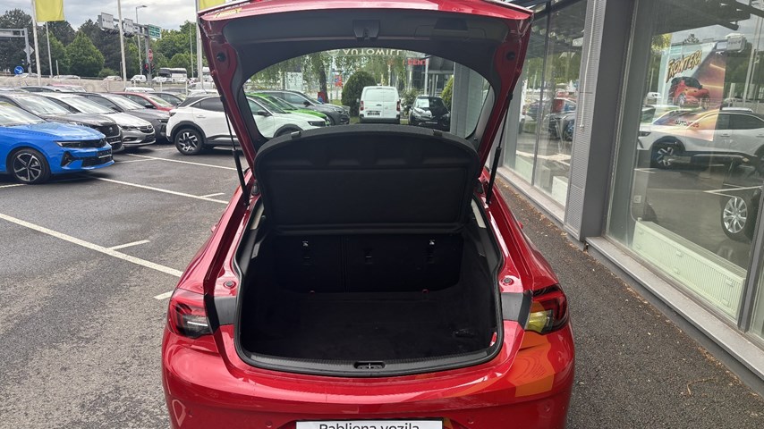 RABLJENO VOZILO OPEL INSIGNIA GS BUSINESS ELEG DVH 2,0 D MT6 Mehanički mjenjač DIESEL 81061