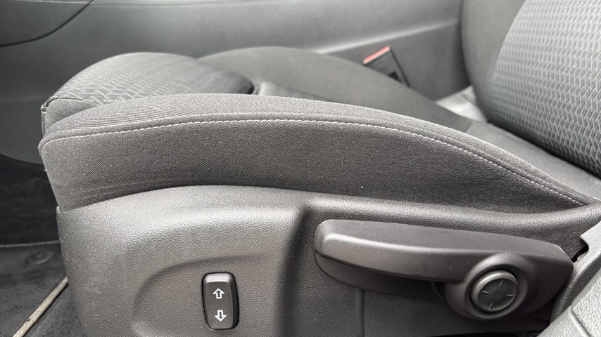 RABLJENO VOZILO OPEL INSIGNIA GS BUSINESS ELEG DVH 2,0 D MT6 Mehanički mjenjač DIESEL 81061