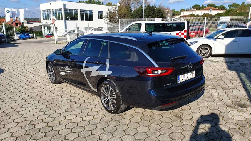 RABLJENO VOZILO OPEL INSIGNIA SPORTS TOURER INNOVATION D2.0DTH AT8 DIESEL 90150