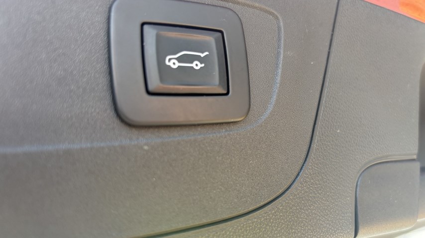 RABLJENO VOZILO OPEL INSIGNIA SW ESTATE ELEGANCE 2,0 D AT8 Automatski mjenjač DIESEL 81358