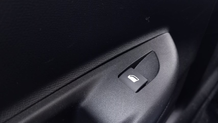 RABLJENO VOZILO OPEL MOKKA EDITION 1.2 Mehanički mjenjač BENZIN 65745