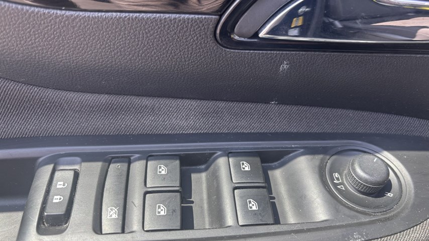 RABLJENO VOZILO OPEL MOKKA ENJOY 5DR B16DTH MT6 Mehanički mjenjač DIESEL 224814