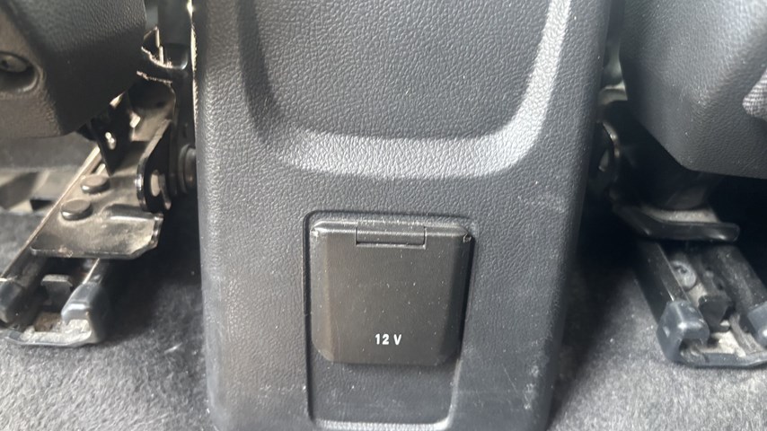RABLJENO VOZILO OPEL MOKKA ENJOY 5DR B16DTH MT6 Mehanički mjenjač DIESEL 224814