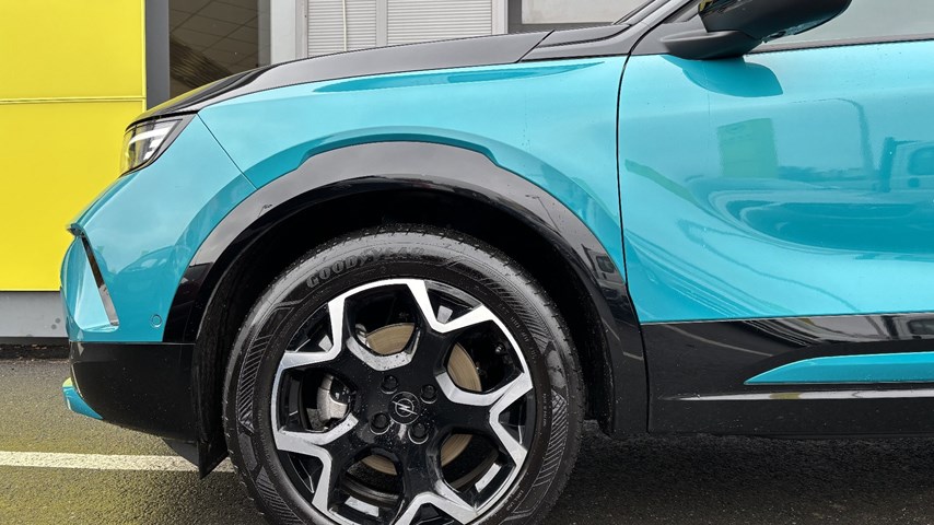 RABLJENO VOZILO OPEL MOKKA GS LINE F 1,2 XHT e-DCT AT Automatski mjenjač BENZIN 81373