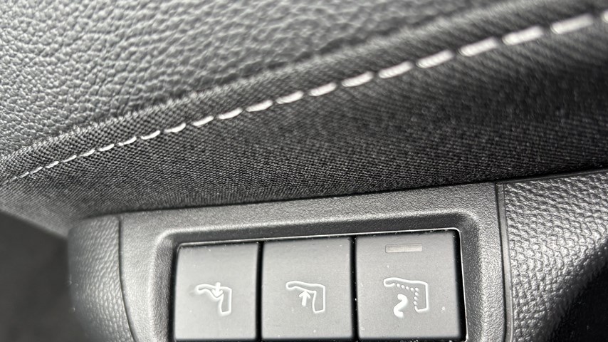 RABLJENO VOZILO OPEL MOKKA GS LINE F 1,2 XHT e-DCT AT Automatski mjenjač BENZIN 81373