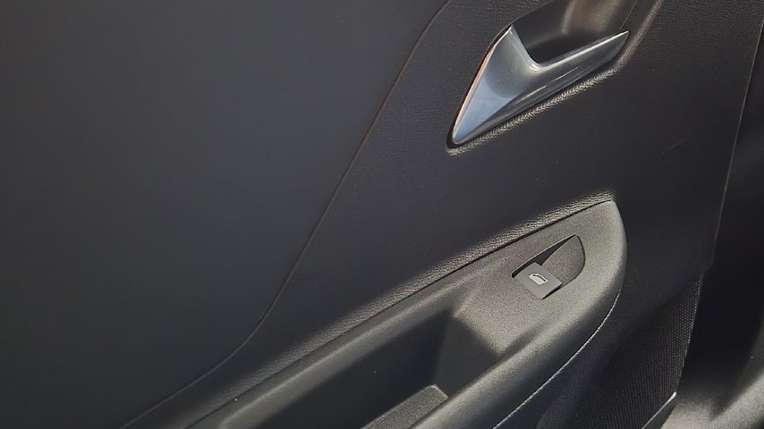 RABLJENO VOZILO OPEL MOKKA GS PULSE F 1,2 XHT AT8 Automatski mjenjač BENZIN 67238