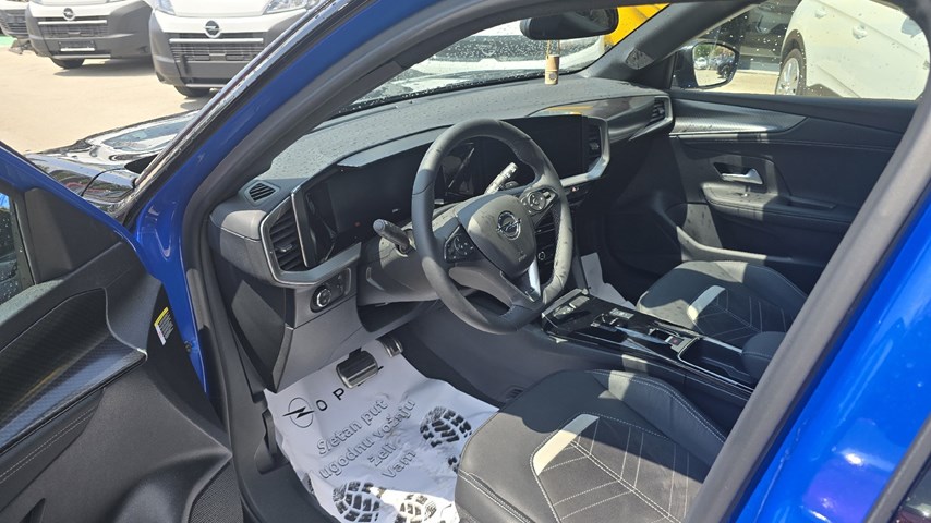 RABLJENO VOZILO OPEL MOKKA ULTIMATE F 1,2 XHT MHEV AT Automatski mjenjač BENZIN 81362