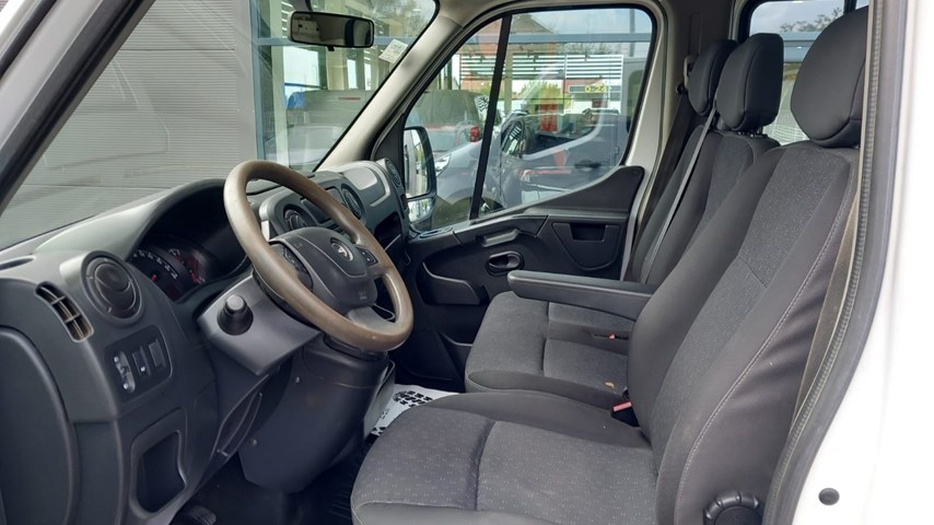 RABLJENO VOZILO OPEL MOVANO CREW CAB DS 2,3 DT MT6 Mehanički mjenjač DIESEL 20891