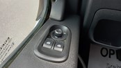 RABLJENO VOZILO OPEL MOVANO CREW CAB DS 2,3 DT MT6 Mehanički mjenjač DIESEL 20891